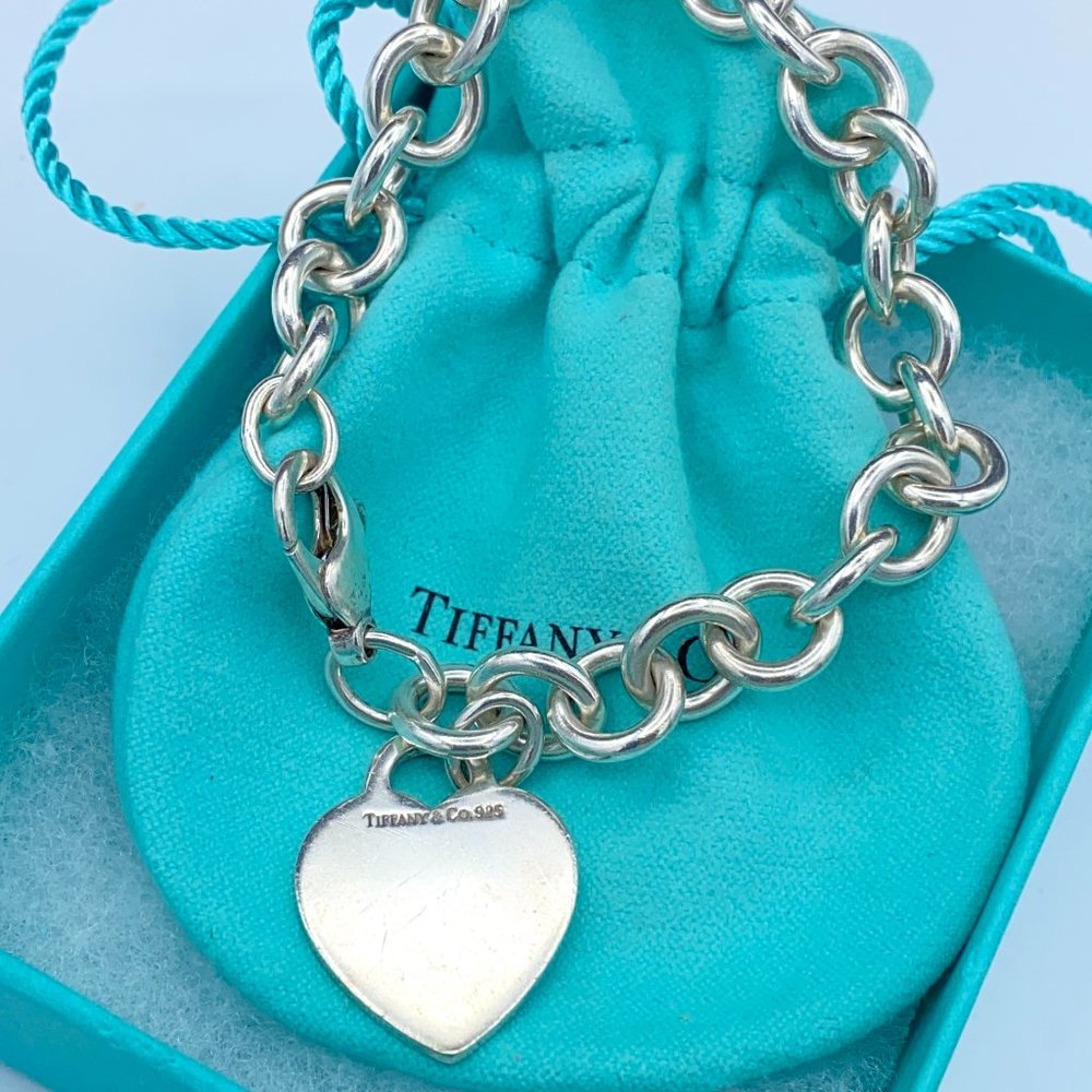 Tiffany & Co  Sterling Sliver Heart Tag Charm Bracelet 7.5
